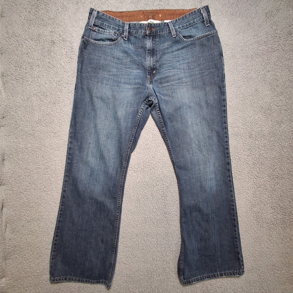 Signature Levi Strauss & Co. Low Boot Men 38x32 (actual 36x29) Distressed Jeans